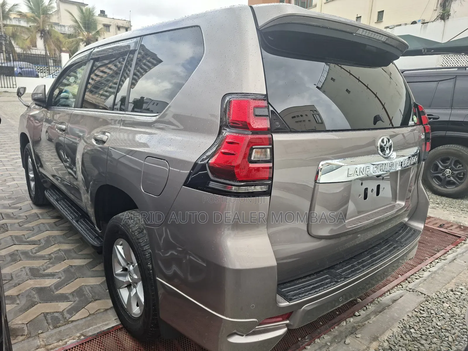 Toyota Land Cruiser Prado 2.8 2018 Gold