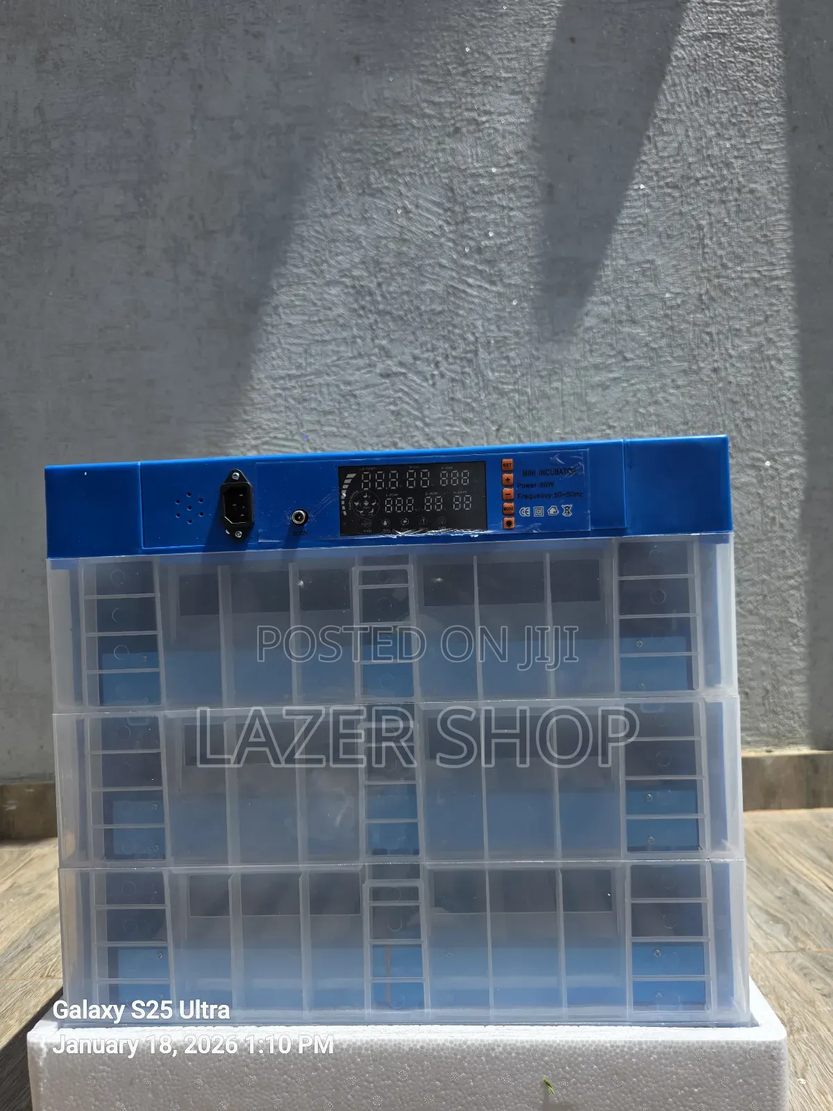 256 Eggs Incubator 
Ac/Dc =