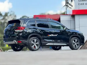 Subaru Forester Premium AWD 2019 Black