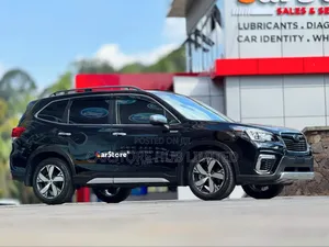 Subaru Forester Premium AWD 2019 Black