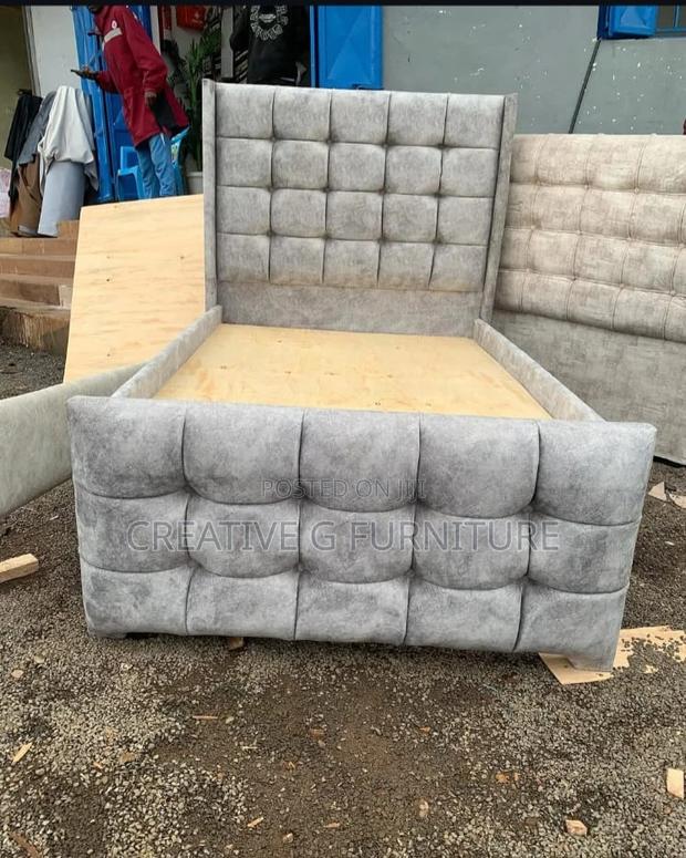 Grandsleep Statement Bed - main view