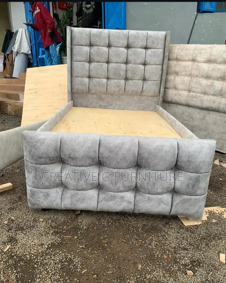 Grandsleep Statement Bed