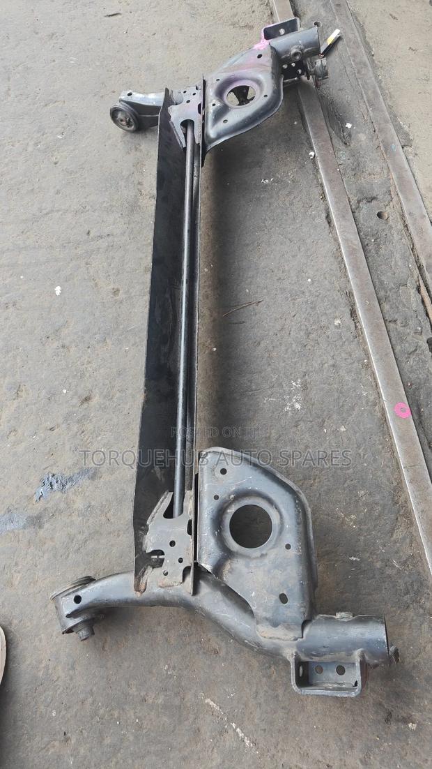Nissan Note E12 Rear Beam/ Mlingoti - thumbnail 2