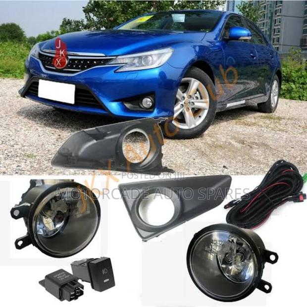Toyota Mark X 2015/2016 Fog Lights - main view