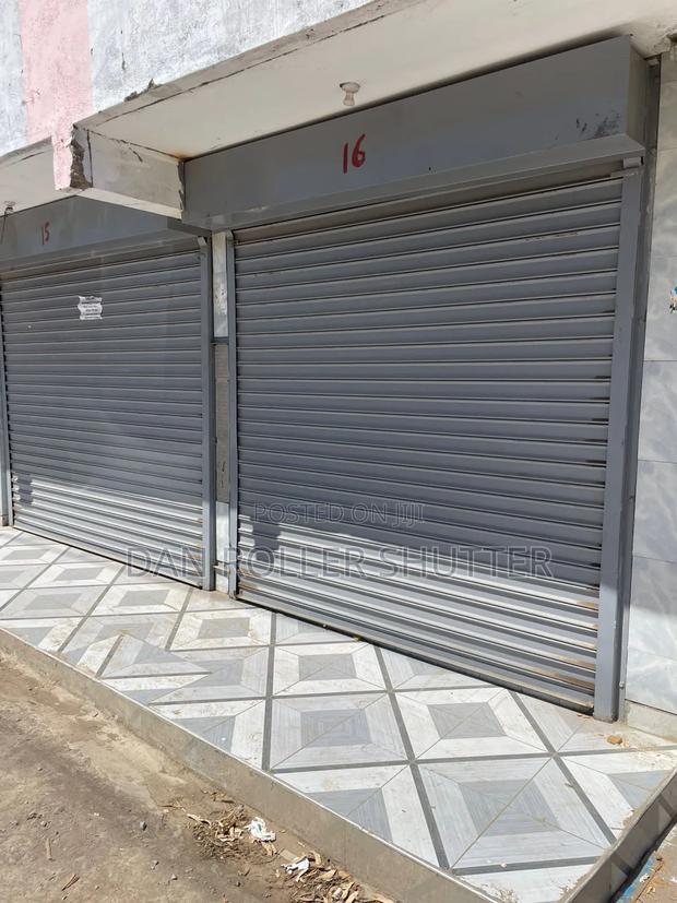 Warehouse Manual Roller Shutter Door - thumbnail 2