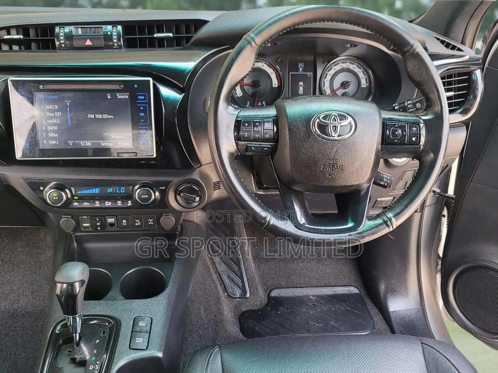 Toyota Hilux Revo Double Cab Deisel 2.8 AWD 2018 Silver