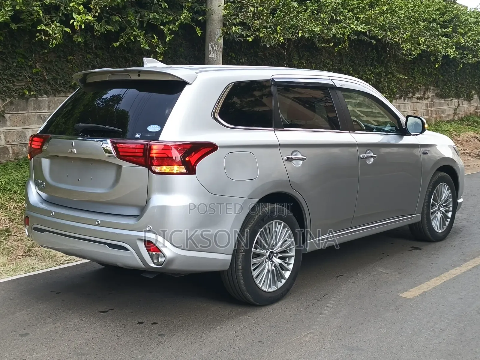 Mitsubishi Outlander 2.0 PHEV AWD 2018 Silver