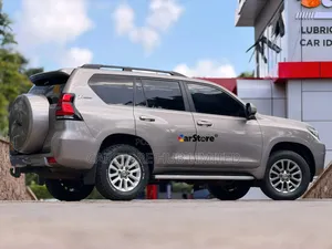 Toyota Land Cruiser Prado 2.8 2018 Brown