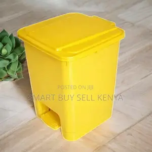 Office Use 30l Hard Plastic Step Pedal Waste Garbage Dust Bin
