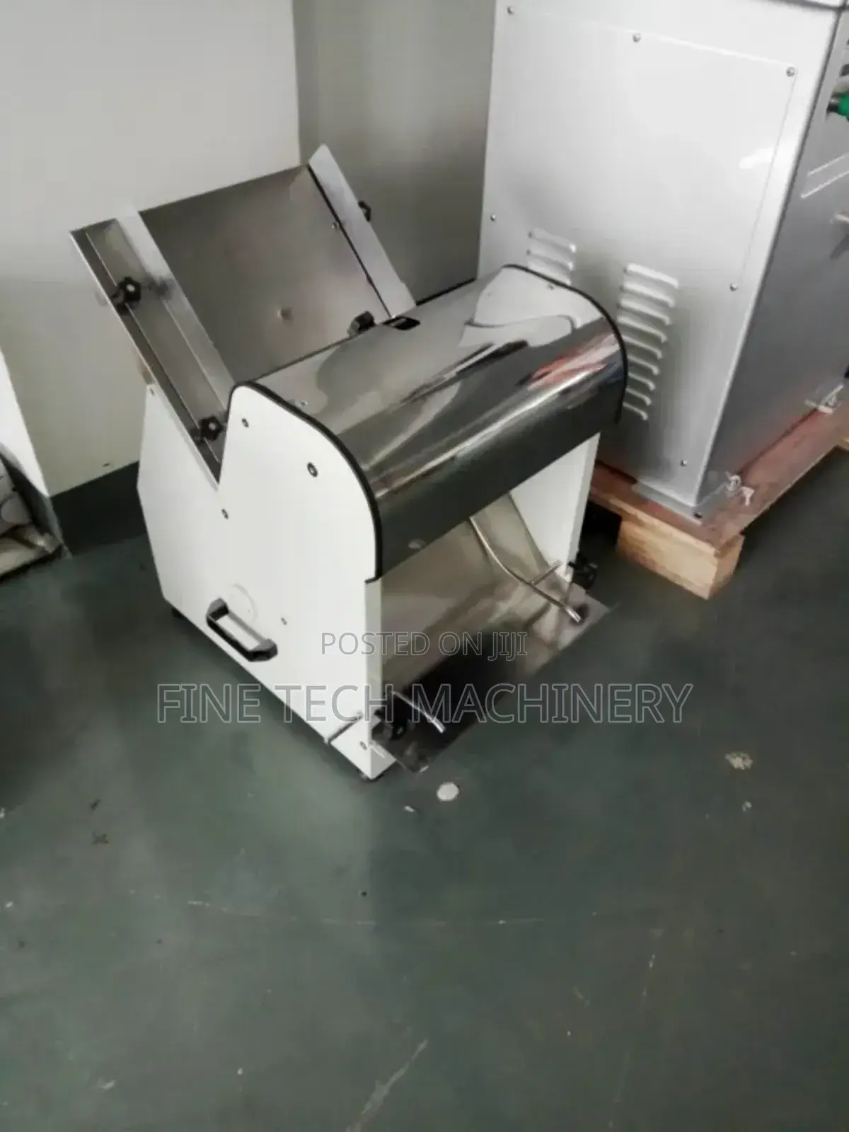 Commercial Breed Slicer Machine