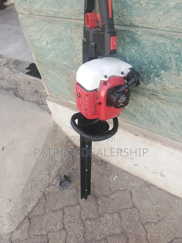 Hedge Trimmer - main view