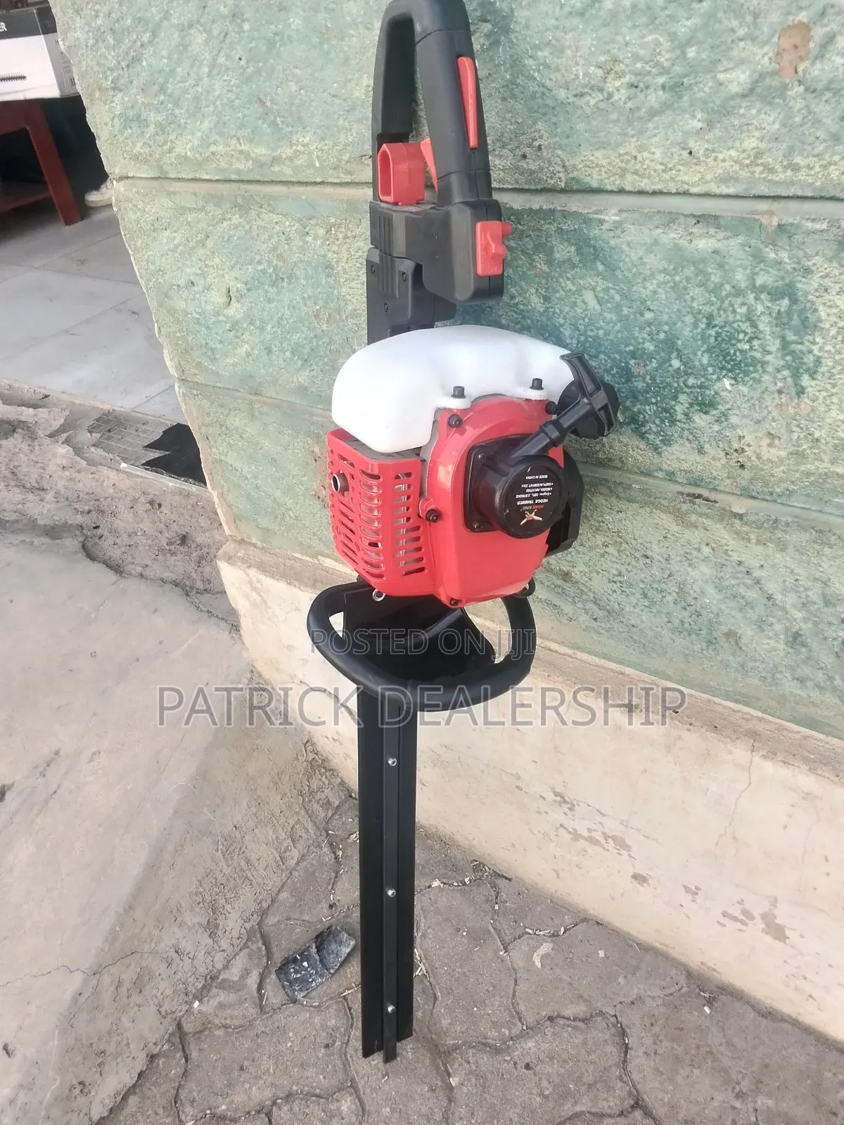 Hedge Trimmer