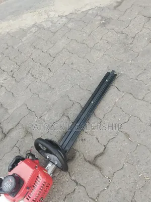 Powerful Gasoline Hedge Trimmer
