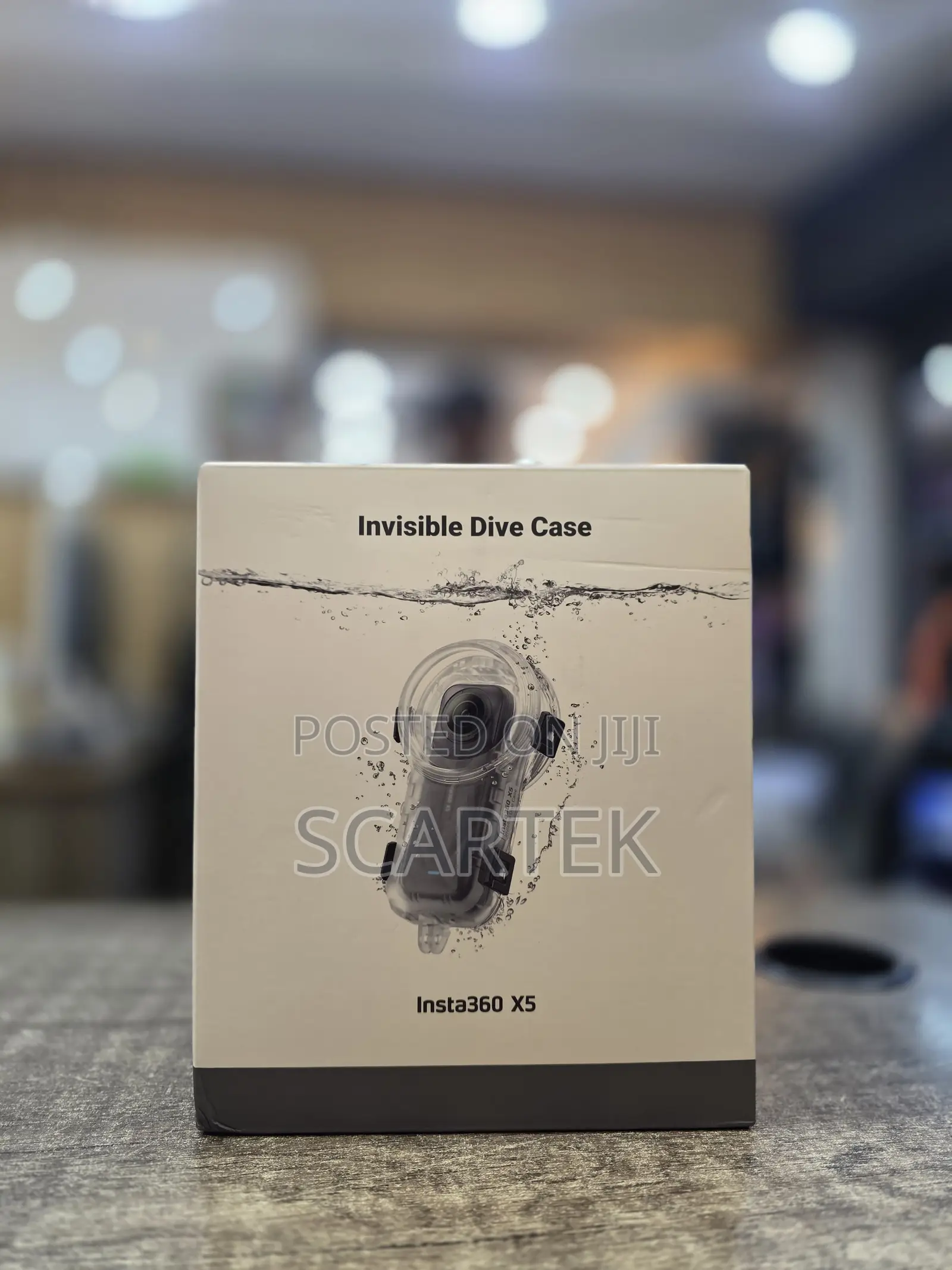 Invisible Dive Case