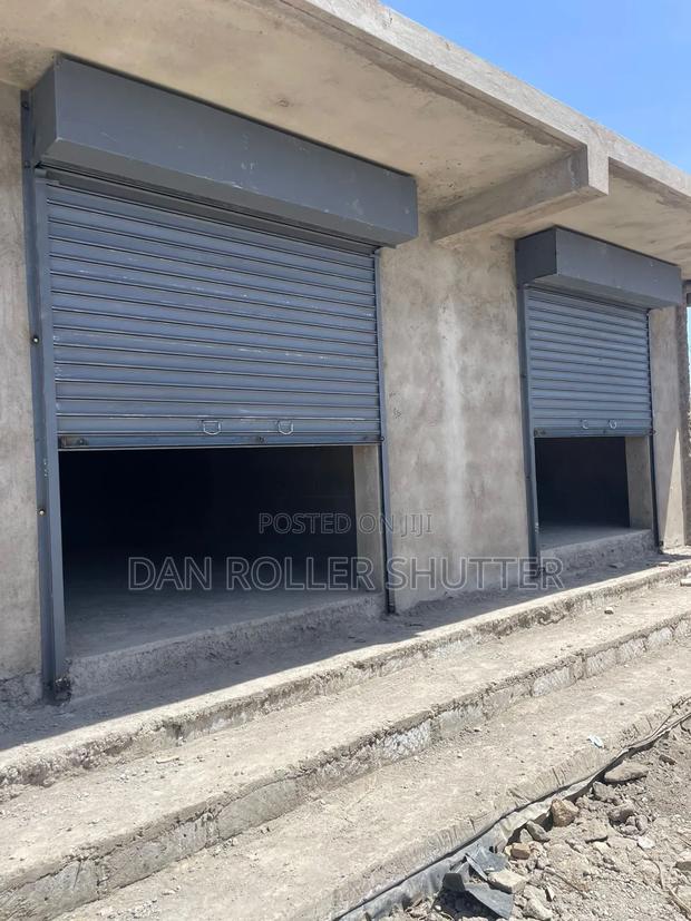 Heavy Gauge Manual Roller Shutter - thumbnail 2