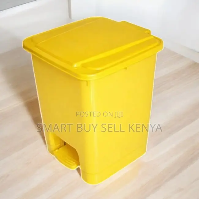 Inexpensive Hard Plastic 30l Step Pedal Waste Garbage Dust Bin