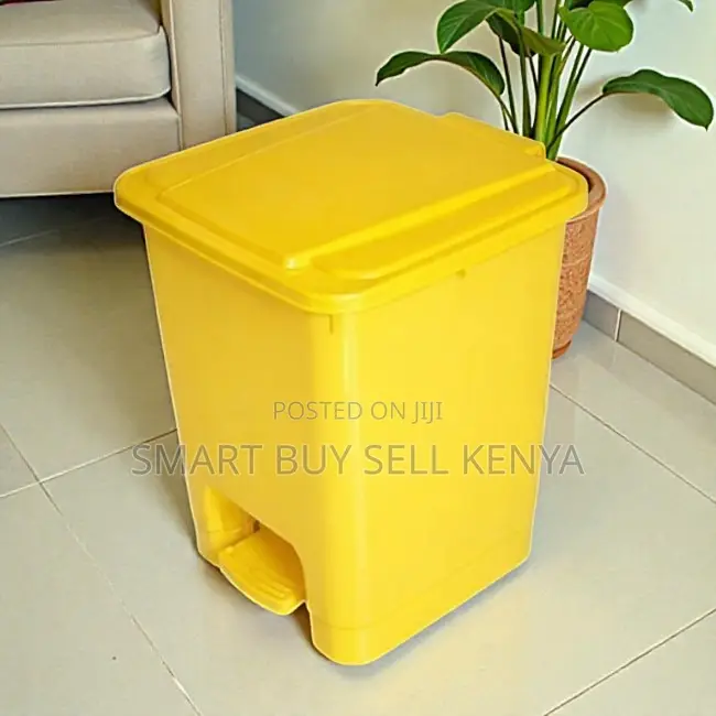 Waste Disposal 30l Hard Plastic Body Step Pedal Garbage Dust Bin