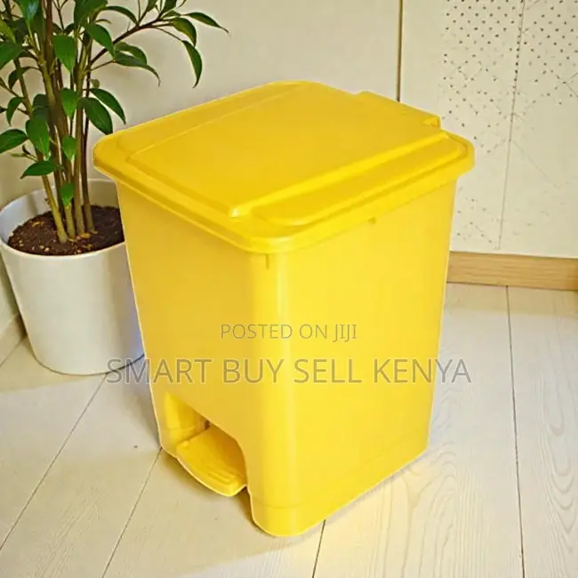 Quality Ensured 30l Hard Plastic Body Step Pedal Waste Garbage Bin