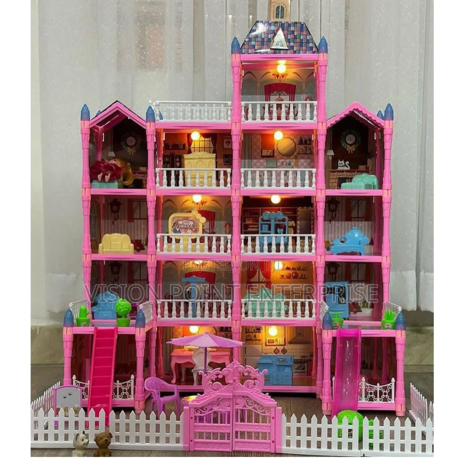 Doll House,Villa Doll House