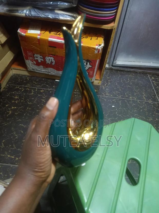 White Emerald Green Mini Executive Flower Vases - main view