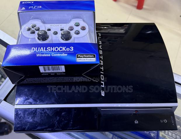 Chipped Sony Playstation3 With 4 Games - main view