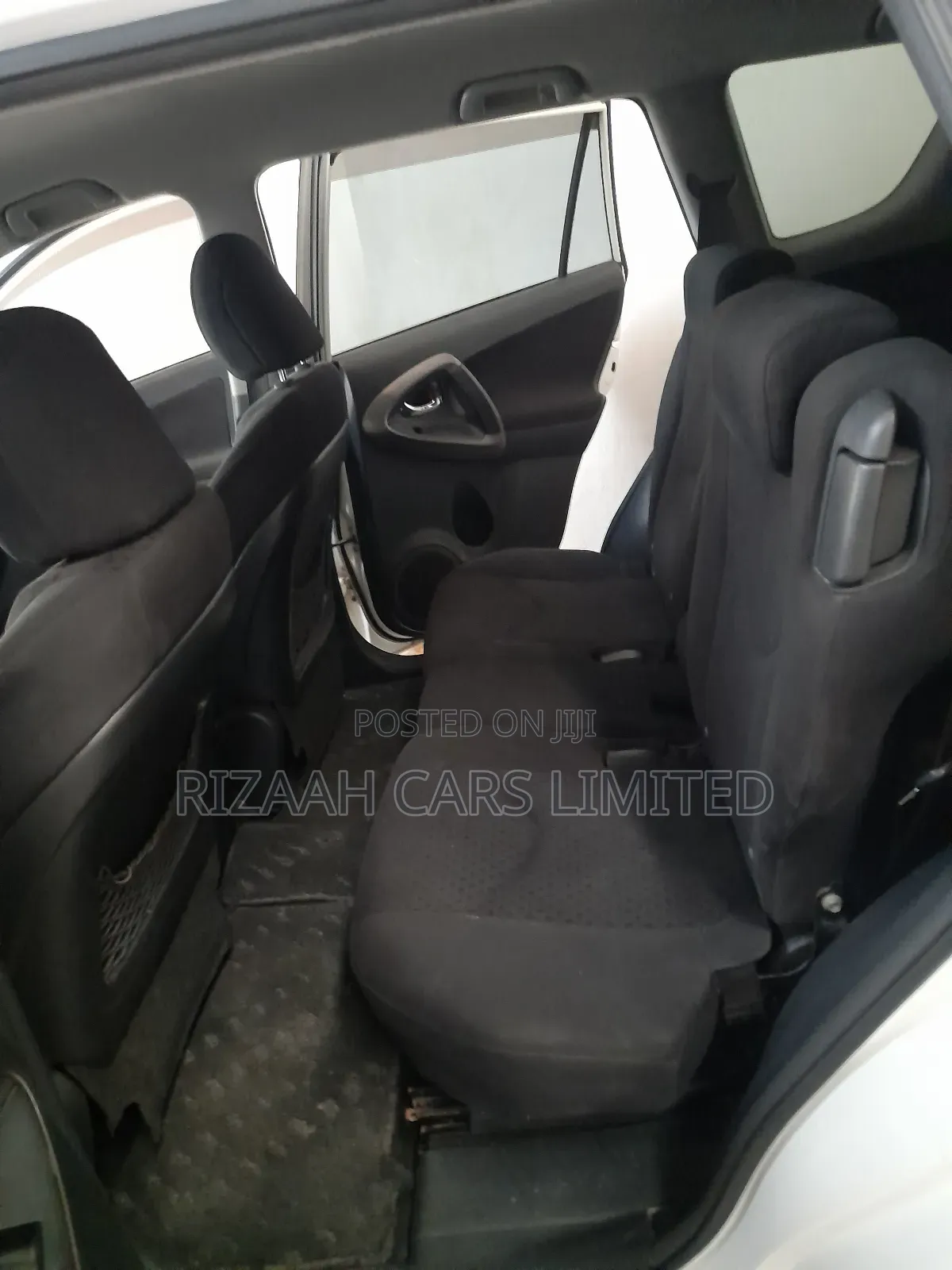 Toyota Vanguard 2012 White