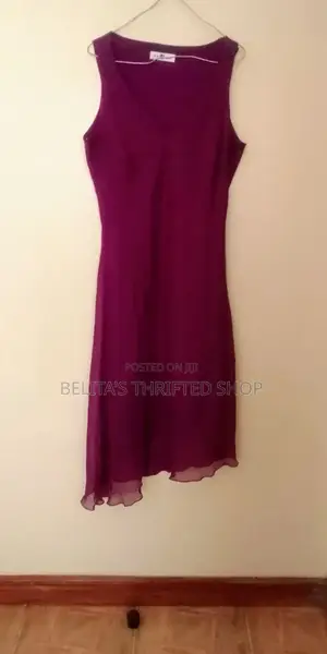 Free Sleeveless Dresses