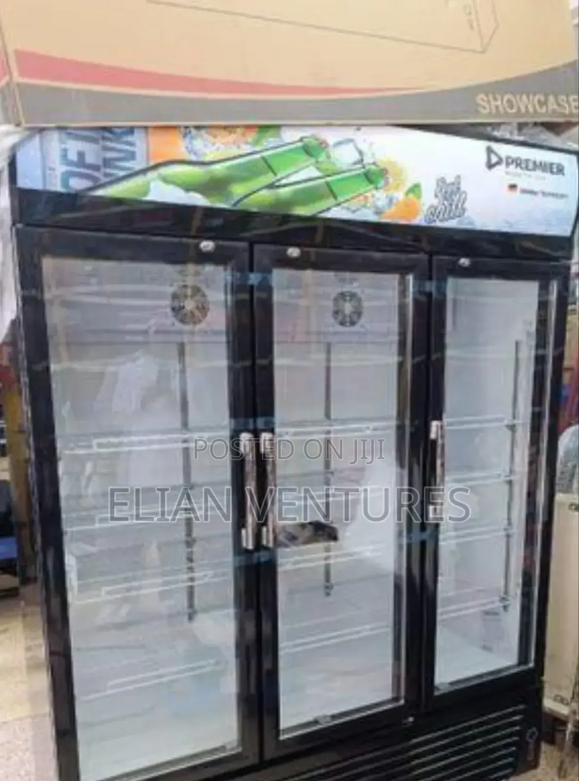 New Triple Display Showcase Chiller