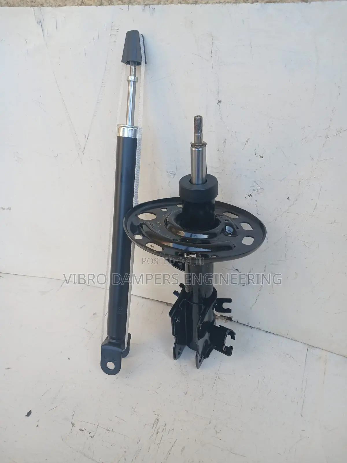 Nissan Teana J31 Front and Rear Shocks.