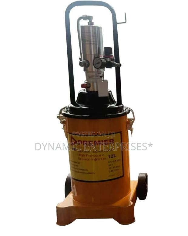 High-Pressure Grease Injector - main view