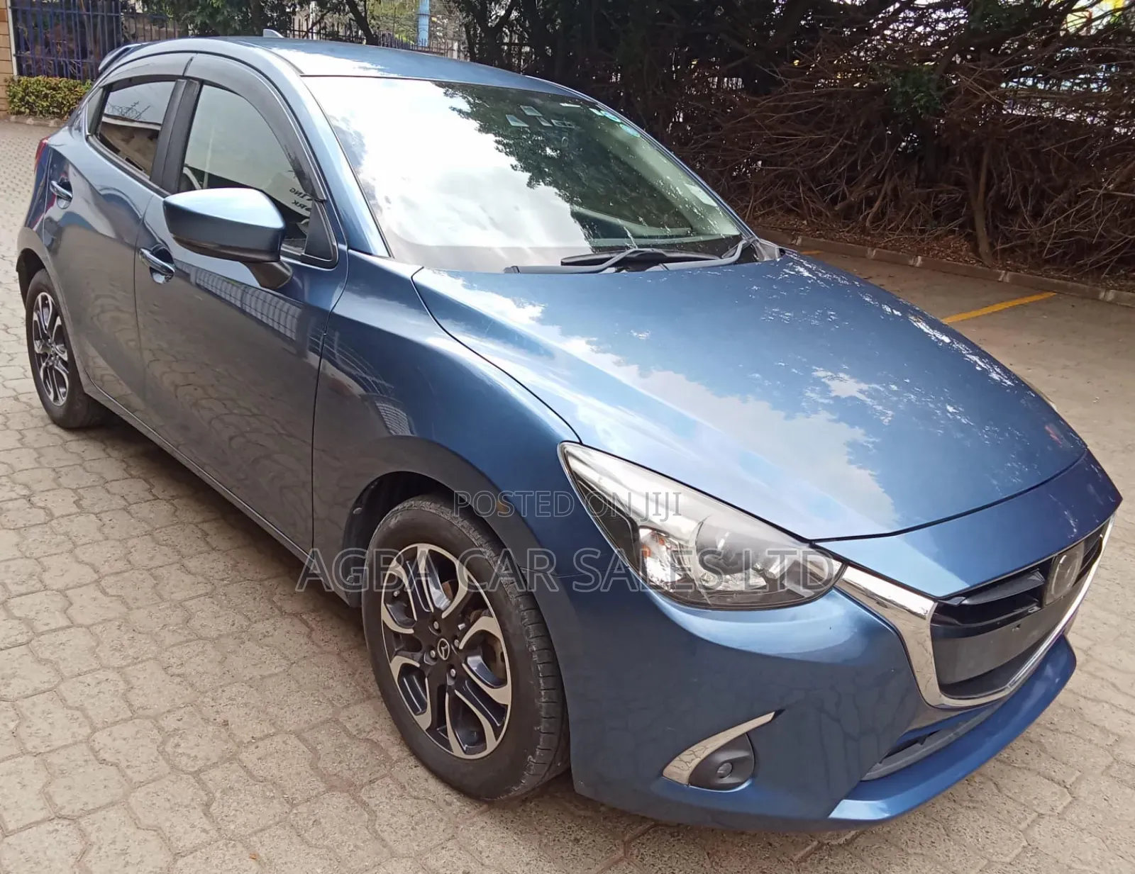 Mazda Demio 2017 Blue