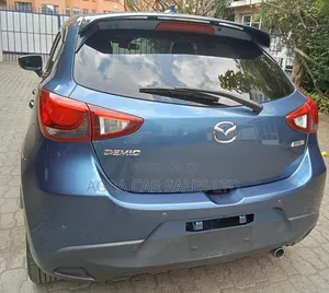 Mazda Demio 2017 Blue