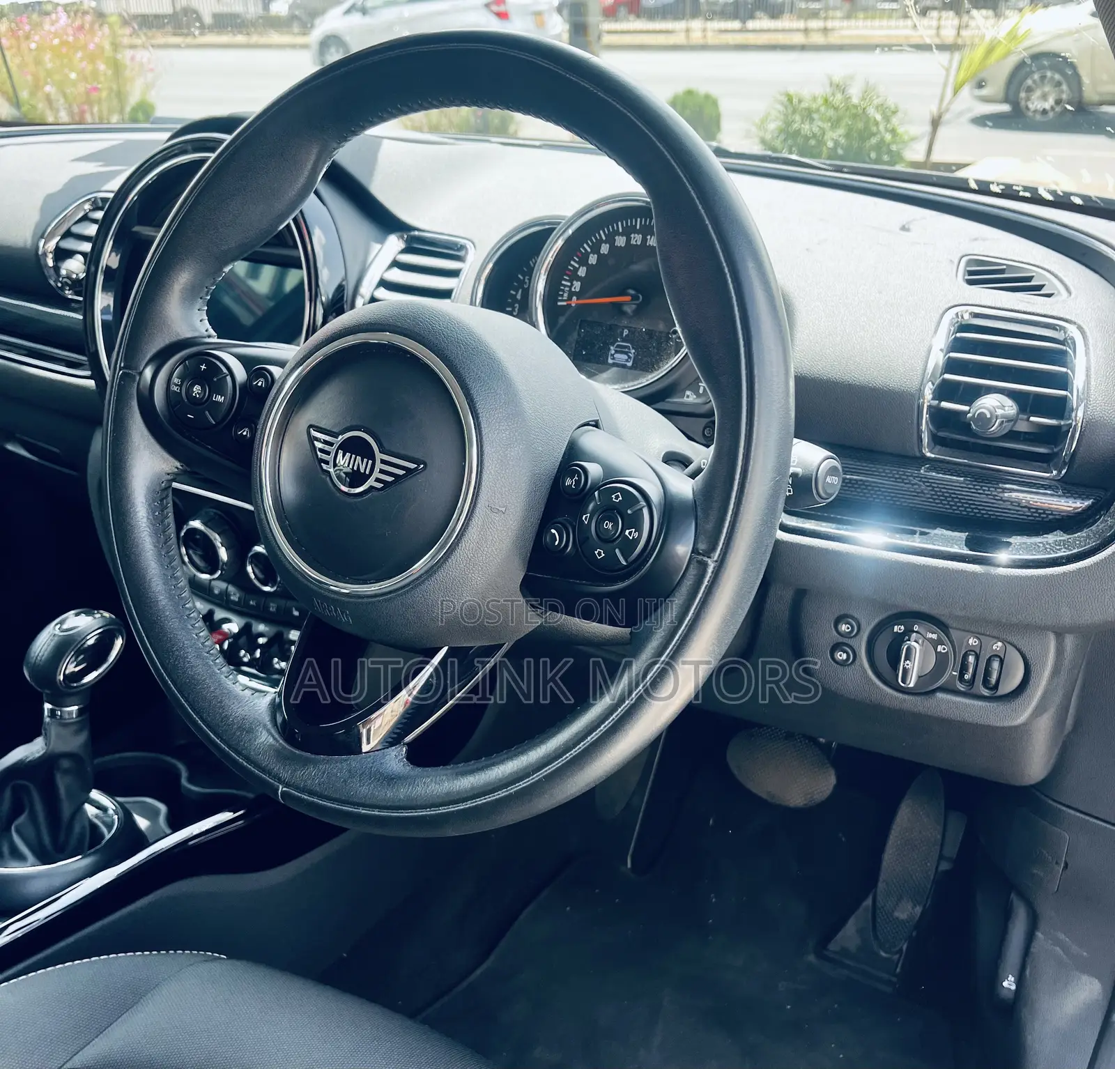 Mini Clubman 2019 Gray