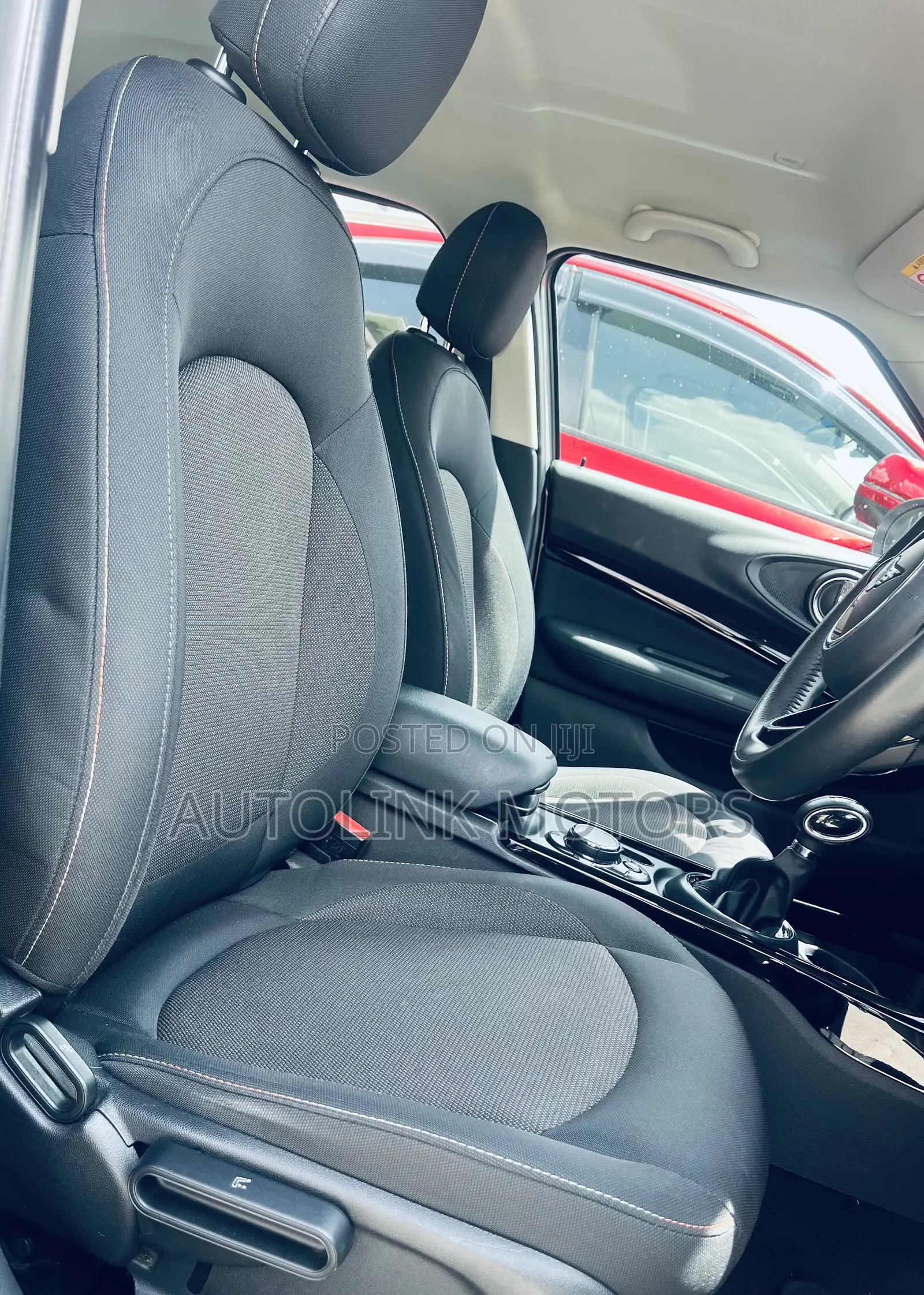Mini Clubman 2019 Gray