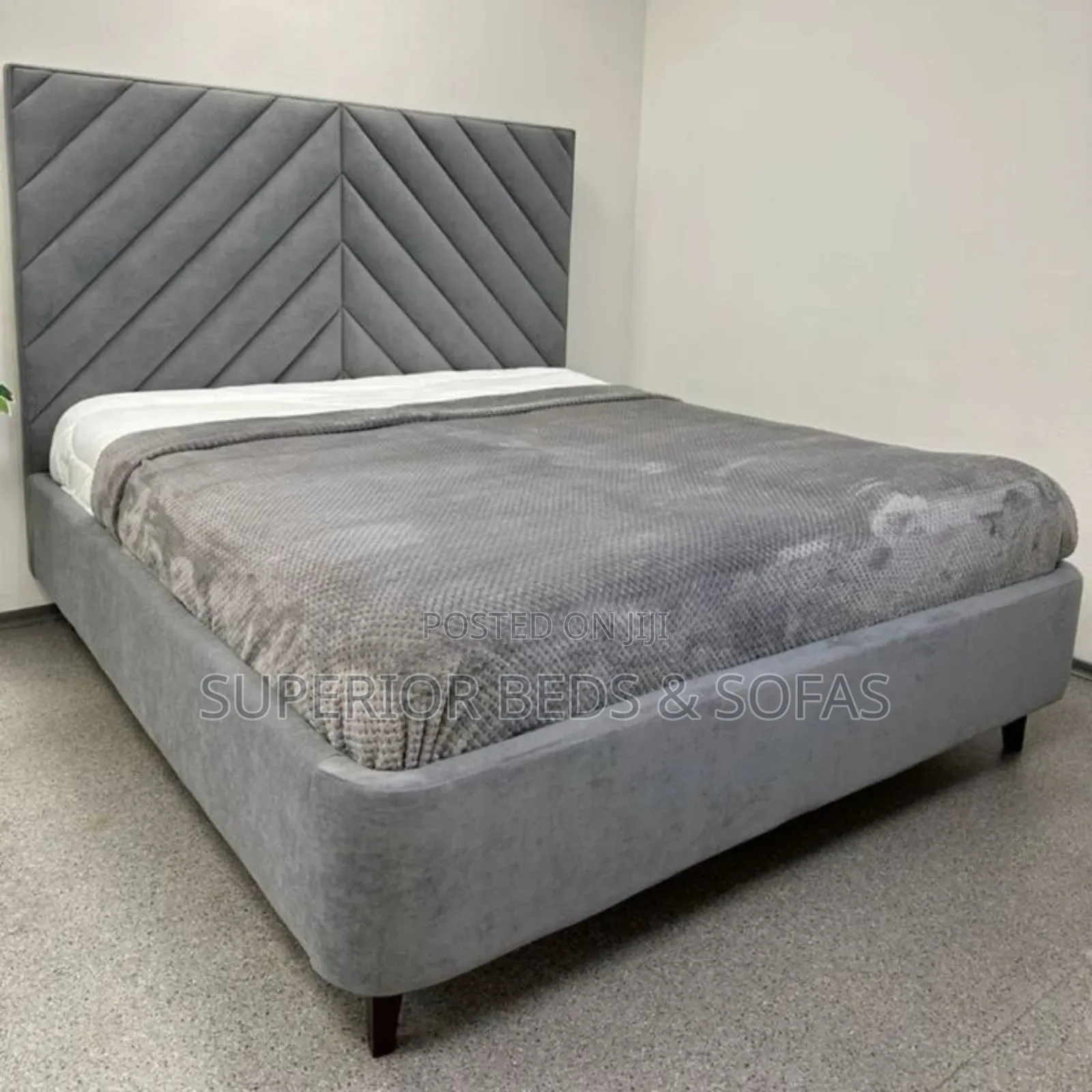 Grey Upholstered Bed Size 5 by 6