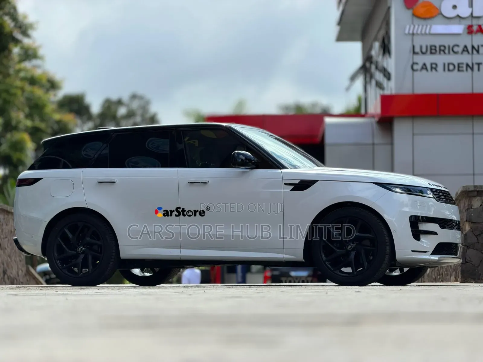 Land Rover Range Rover Sport SE 2024 White