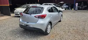 Mazda Demio 2018 Silver
