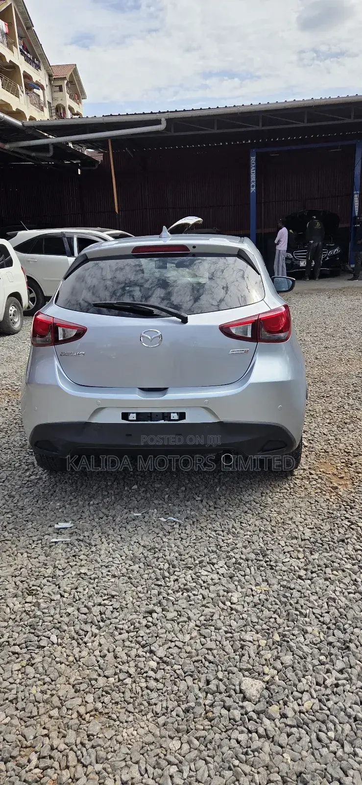 Mazda Demio 2018 Silver