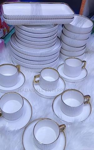Sophisticated Dining in Marble: 32-Piece European Porcelain Set