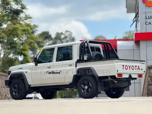 Toyota Land Cruiser 79 Series 2024 White