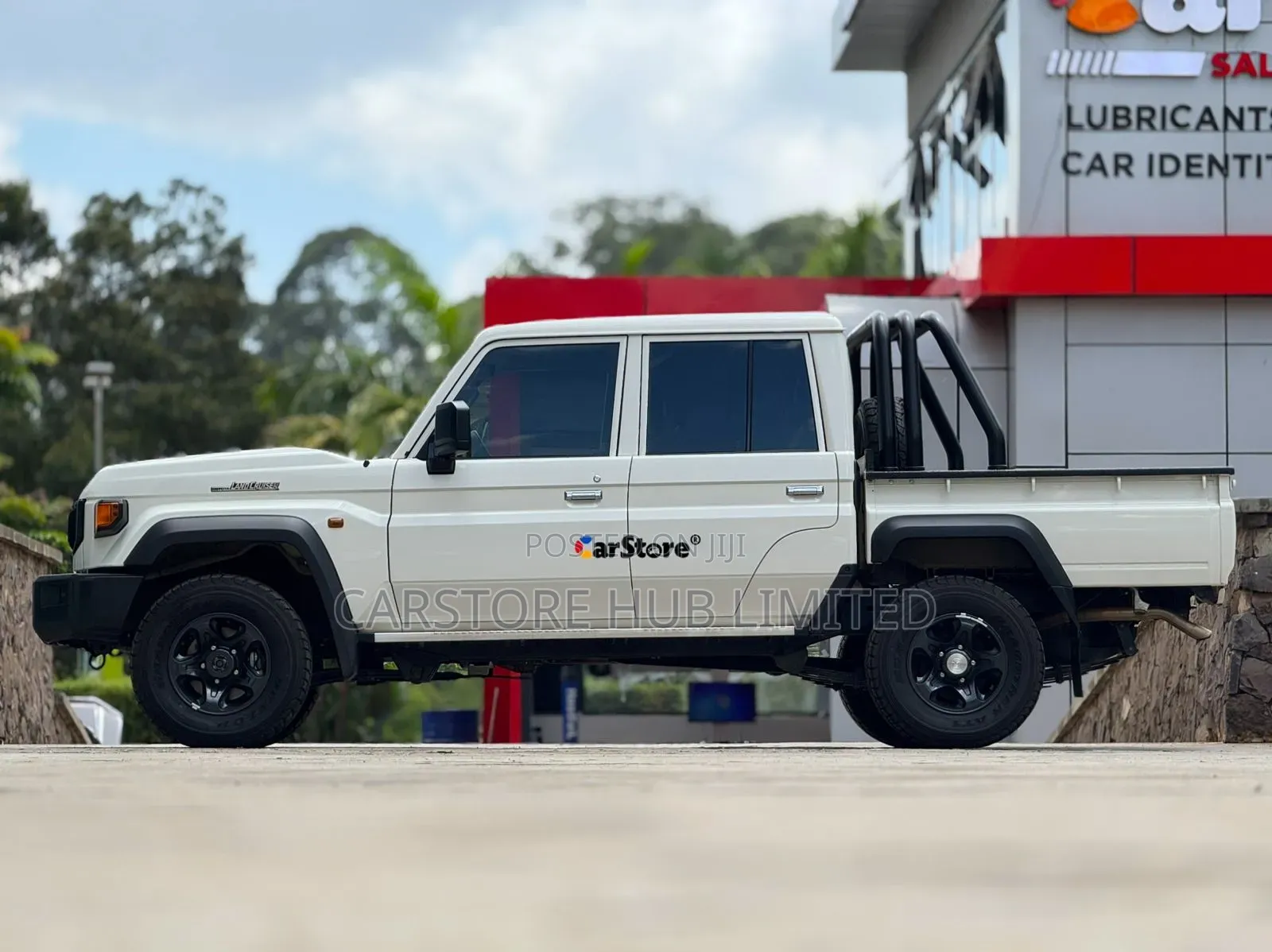 Toyota Land Cruiser 79 Series 2024 White