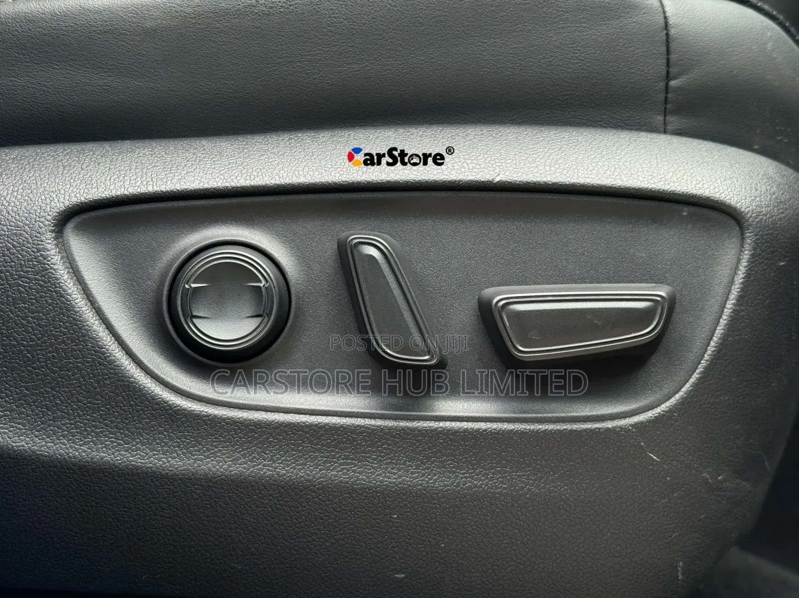 Toyota Land Cruiser LC300 2022 White