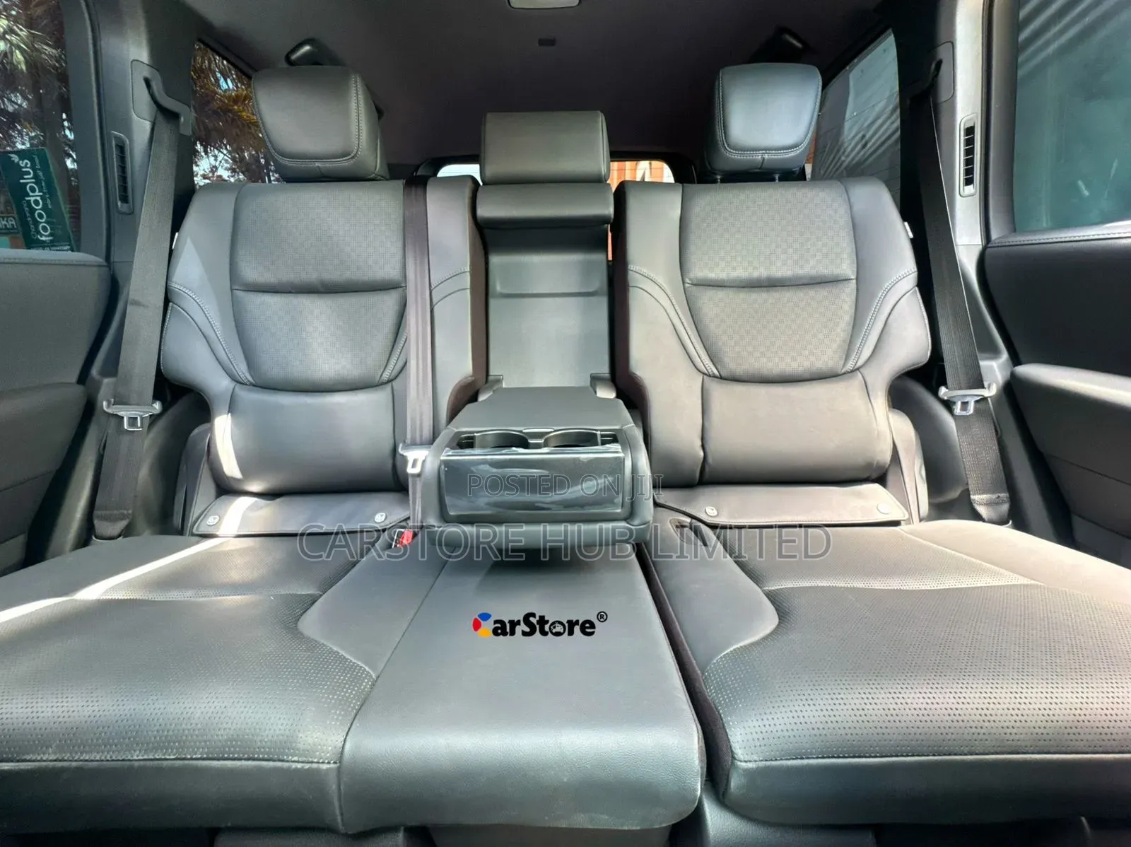 Toyota Land Cruiser LC300 2022 White