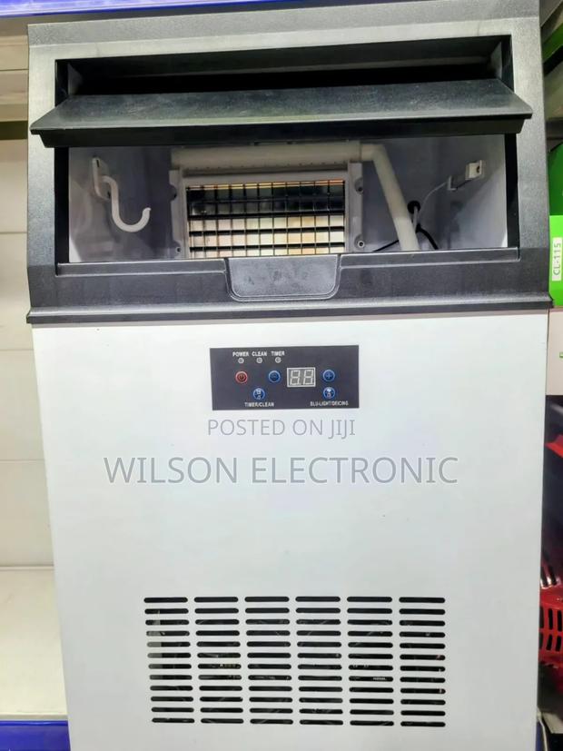 Ice Cube Maker Machine. 45kg Machine
