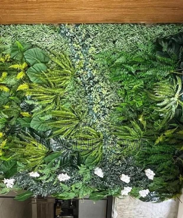 Nice Hotel Wall Panels/Hedges Plants - main view