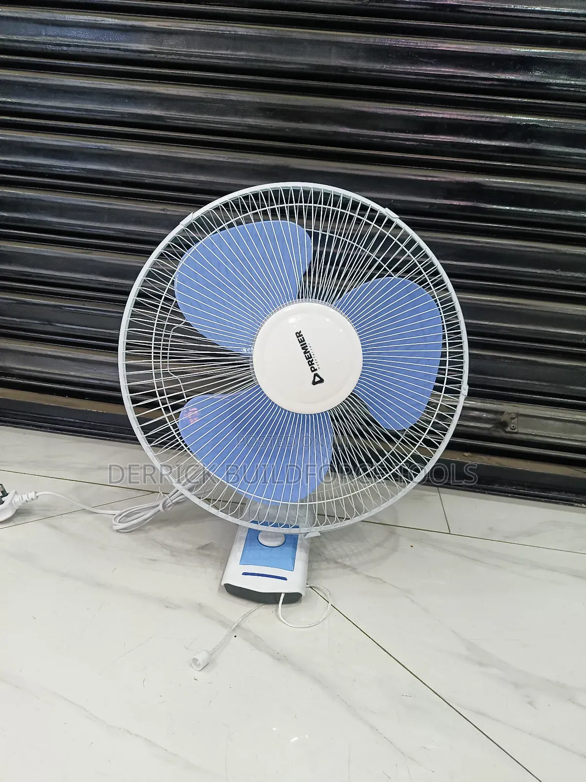 Premier 16" Wall Fan