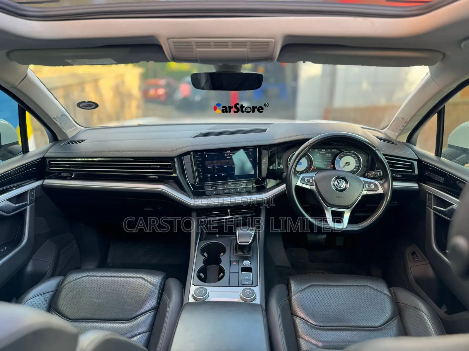 Volkswagen Touareg 2019 White