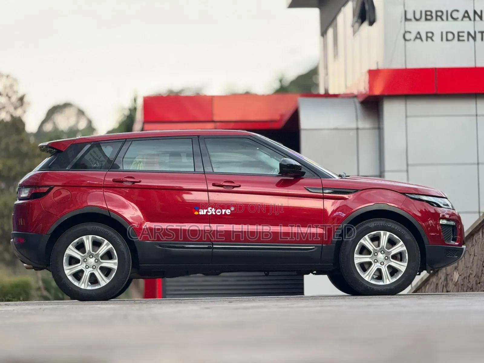 Land Rover Range Rover Evoque SE 4x4 5-Door 2017 Red