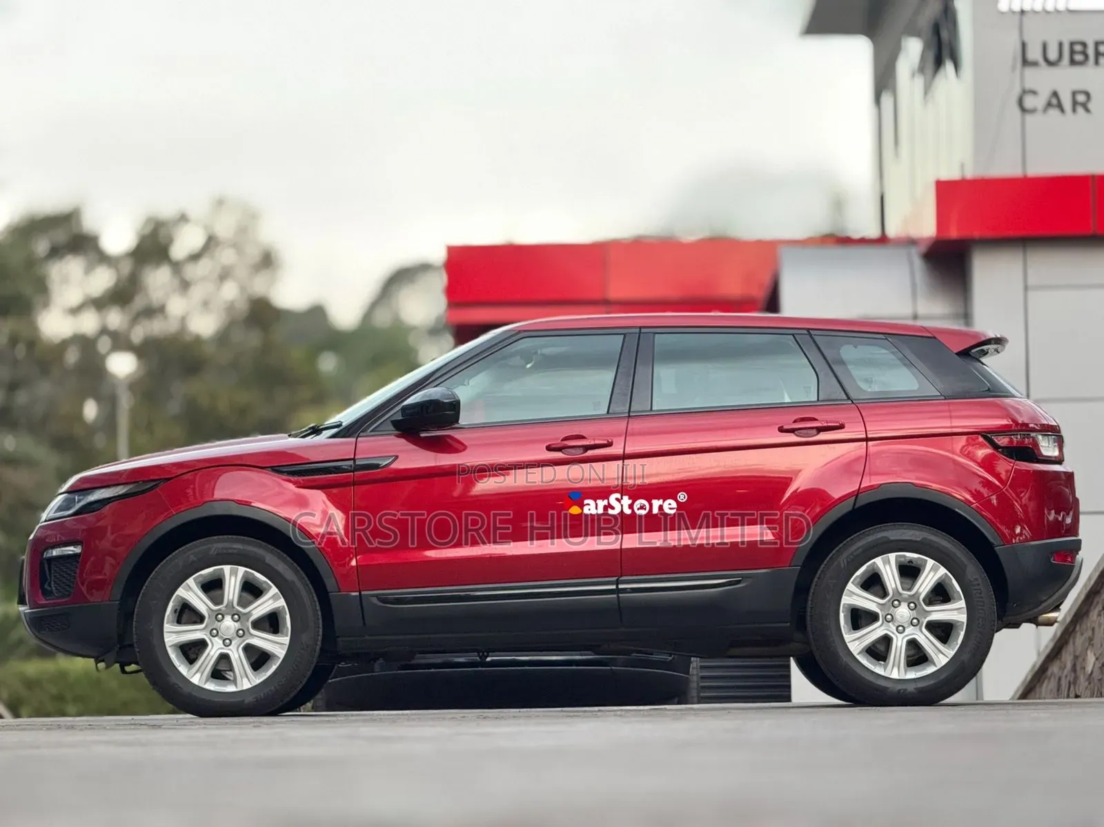 Land Rover Range Rover Evoque SE 4x4 5-Door 2017 Red