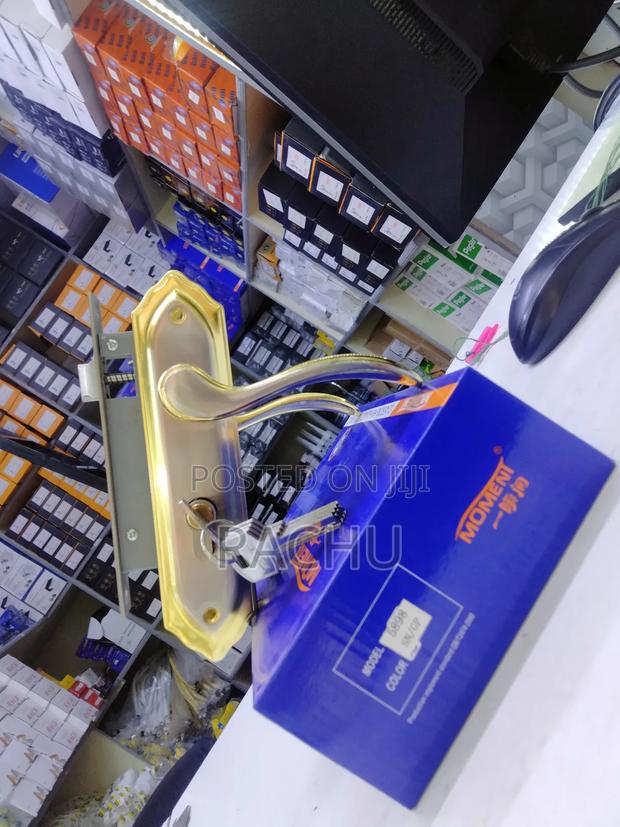 Door Lock Gold - main view